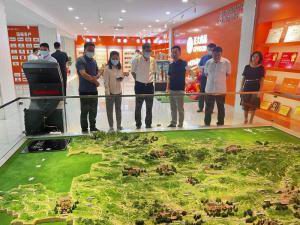 洛陽(yáng)市市委常委、宣傳部長(cháng)王飛蒞臨洛陽(yáng)正大調研